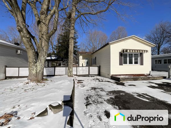 135, rue Nicole, Granby à vendre