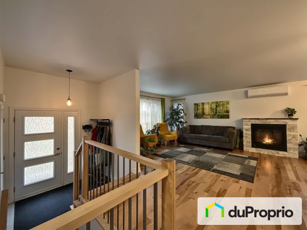 Entrée - 46, rue Baillargeon, Grenville-sur-la-Rouge à vendre