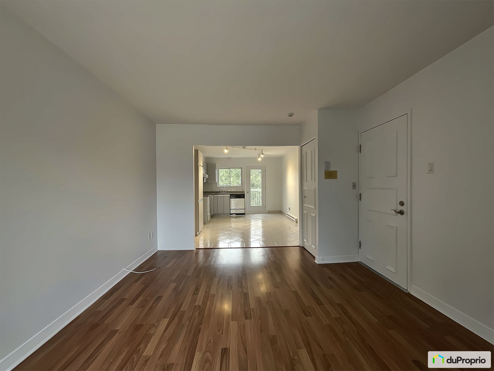 5 94 Boulevard De Bromont — photo 2