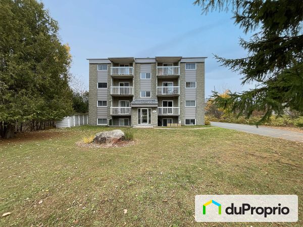 5-94 boulevard de Bromont, Bromont for sale