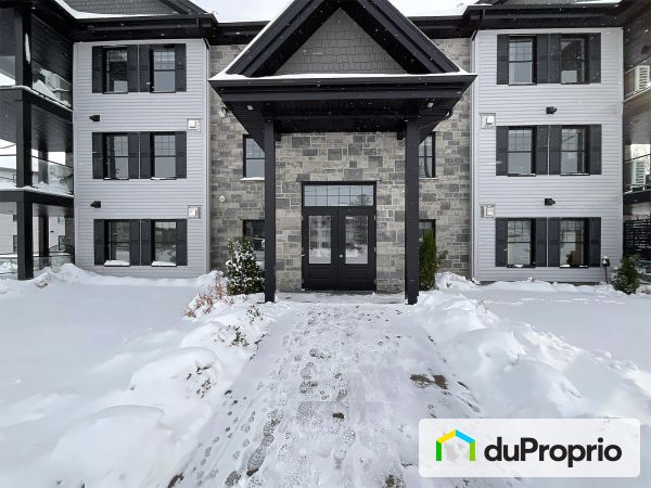 104-106 rue de l&#39;Aigle, Bromont for sale