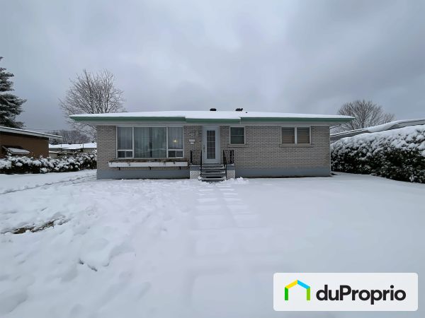 932, rue Simoneau, Thetford Mines à vendre