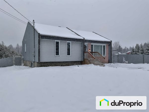 1844 chemin de la Grande-Ligne, Stoneham for sale