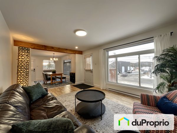 Salon / Salle à manger - 315, chemin de Sainte-Marguerite, Ste-Marguerite-Du-Lac-Masson à vendre