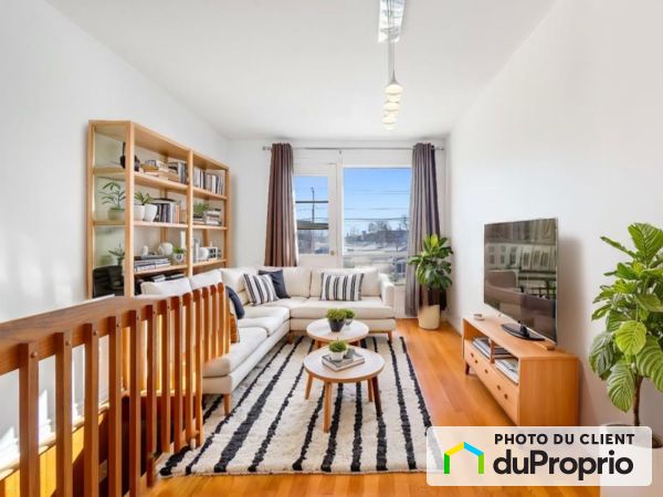 1-2-841 place Darieux, Chomedey for sale