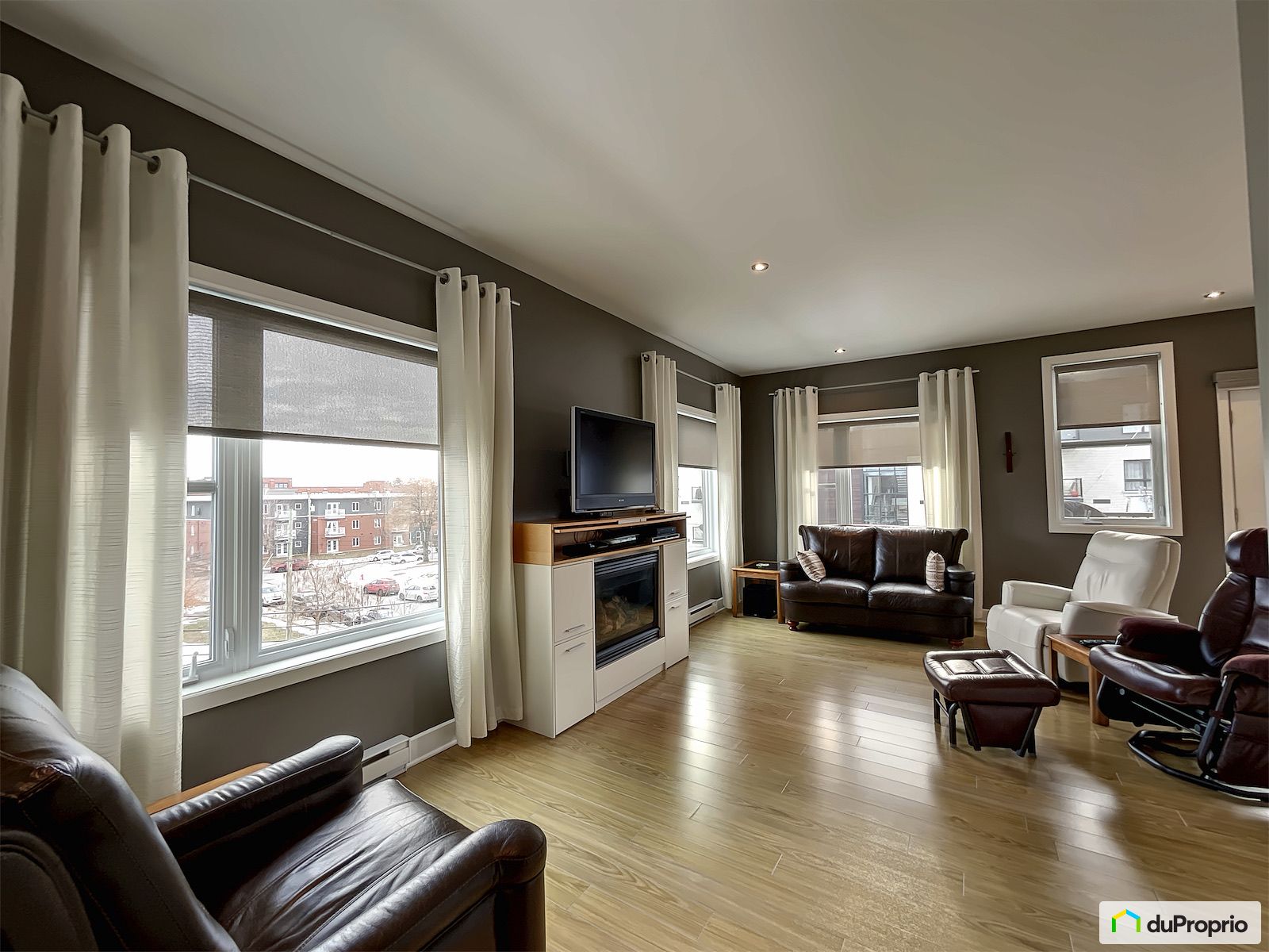 301 775 Rue Papineau — photo 3