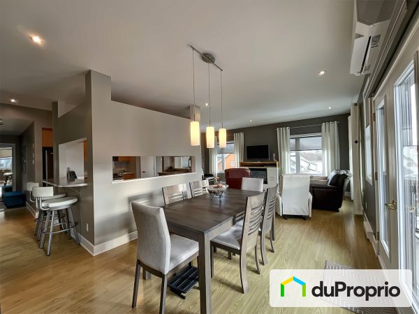 Dining Room - 301-775 rue Papineau, St-Hyacinthe for sale