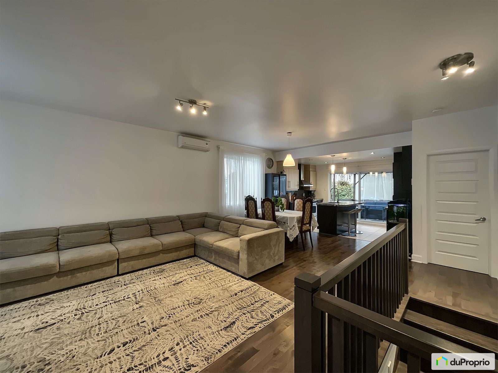 6480 57E Avenue — photo 3