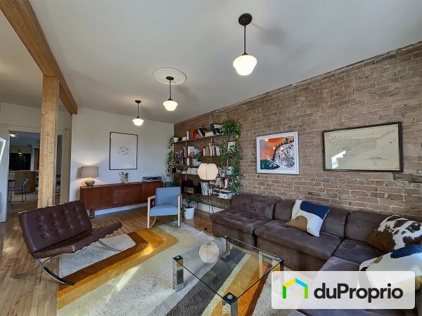 Living Room - 4543 rue Parthenais, Le Plateau-Mont-Royal for sale