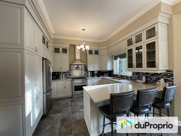 82, rue Henri, Rivière-Beaudette à vendre