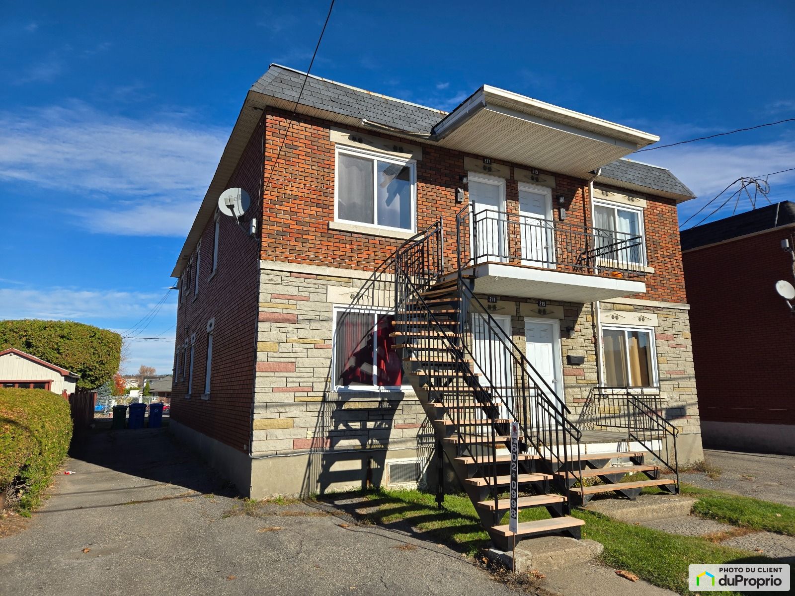 211 215 217 219 Rue Giguere — photo 2