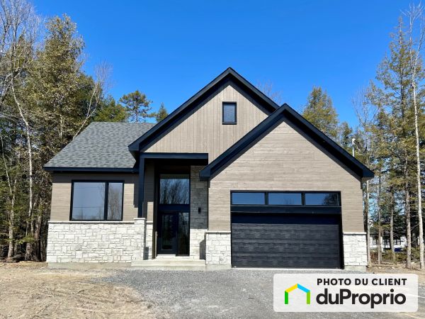 618, rue Adèle-Berthelot, St-Colomban à vendre