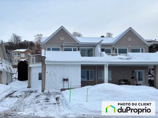 2932 rue Saint-Laurent, St-Romuald for sale