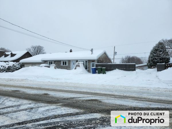 1401 avenue de la Montagne Est, Val-Bélair à vendre