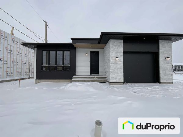 136 rue Jolliet, St-Lambert-De-Lauzon à vendre