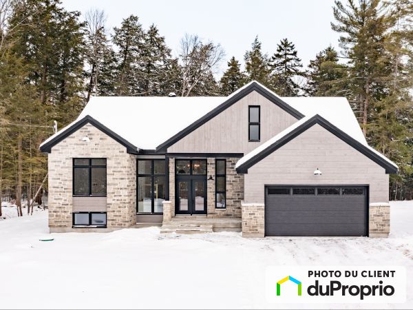 708 rue Papineau, St-Colomban à vendre