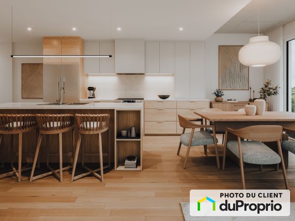 1140 rue Principale, Granby for sale