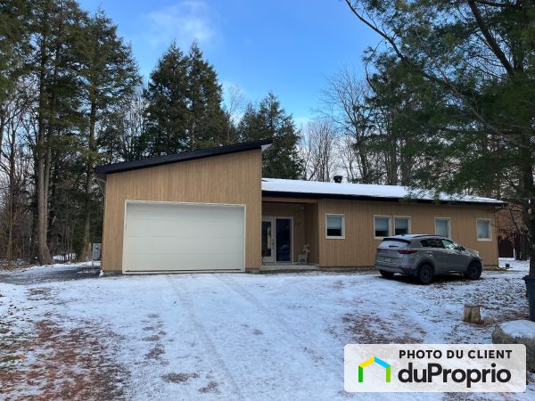 137 rue Paquette, Shefford for sale