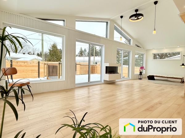 Salle familiale - 189, rue de la Blanche-Herbe, Boucherville à vendre