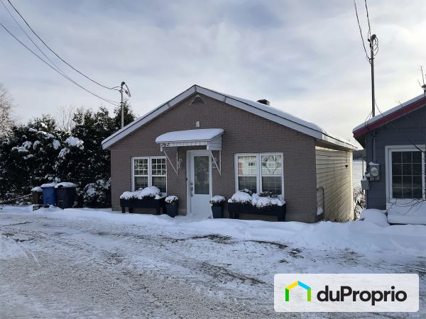 262 Grande Cote Est, Lanoraie for sale