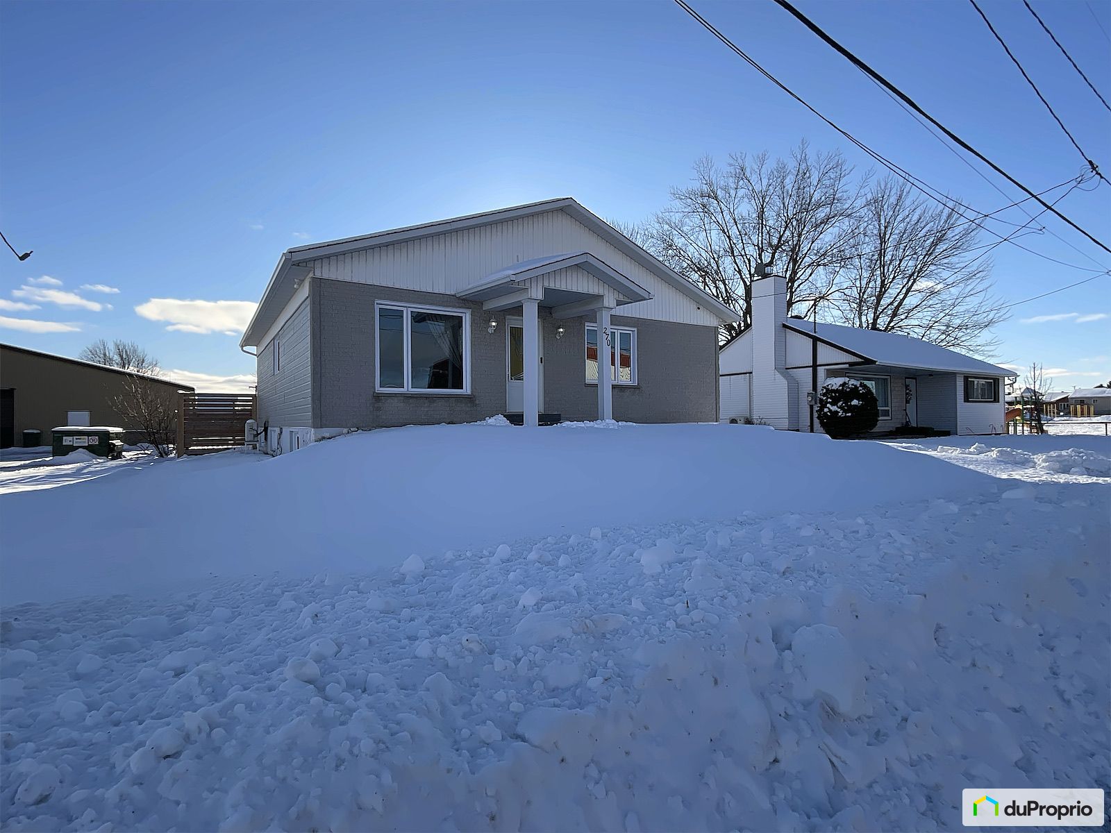270 16E Avenue — photo 1
