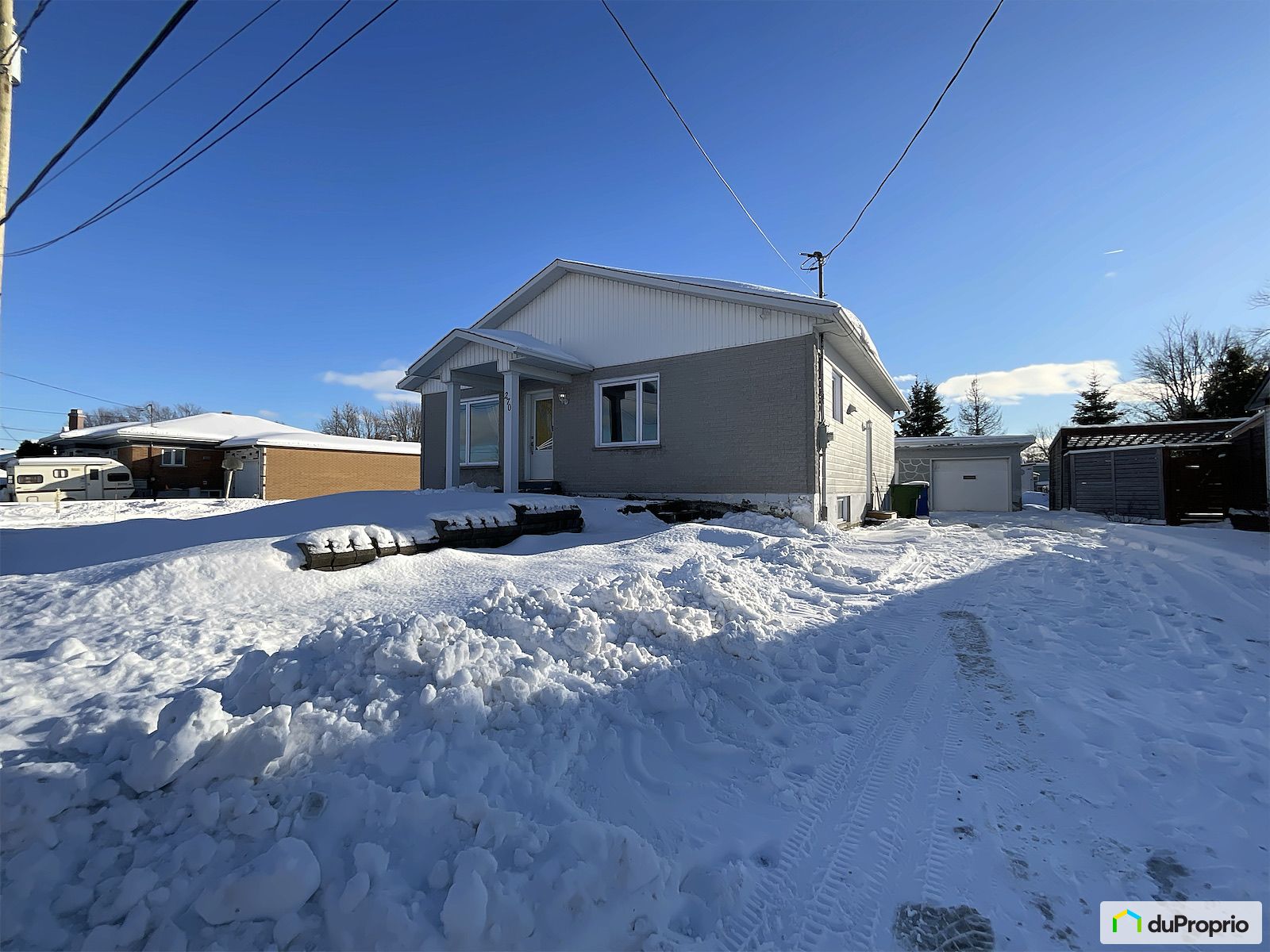 270 16E Avenue — photo 2