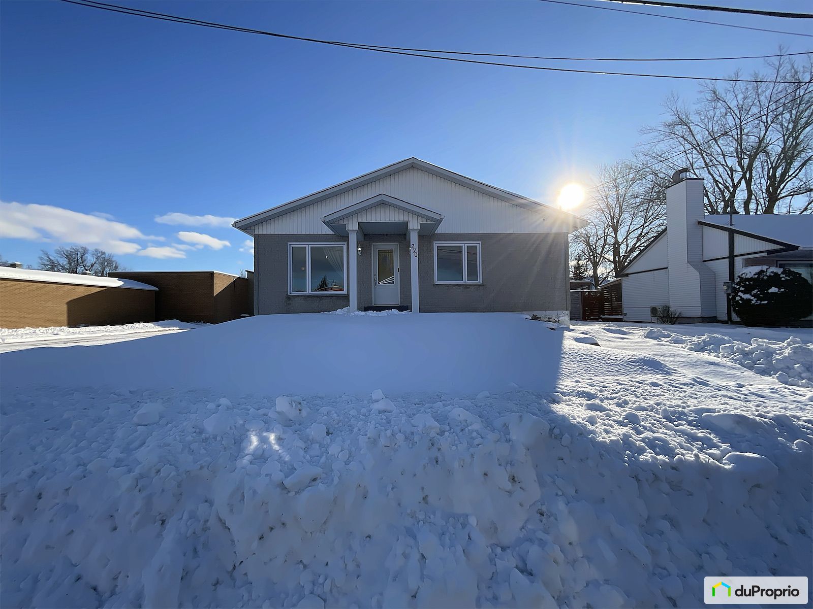 270 16E Avenue — photo 3