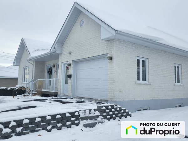 71, boulevard Gagnon, Ste-Claire à vendre
