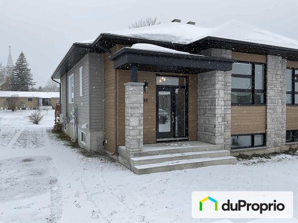 14, rue Charles-Powell, Bromont à vendre