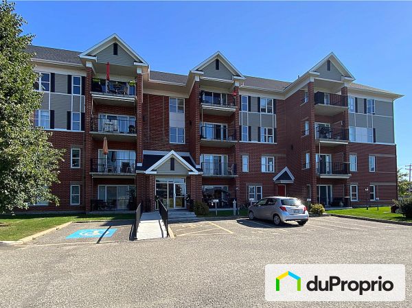 302-415 57e rue Ouest, Charlesbourg for sale