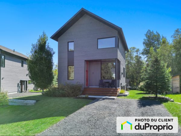 7-15, rue du Faubourg, Bromont à vendre