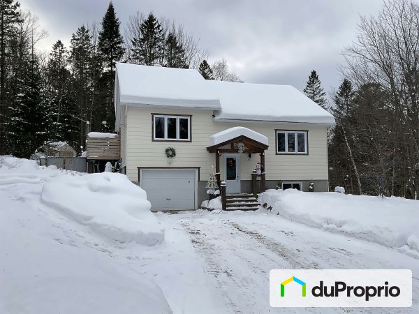 16, chemin des Lucioles, St-Hippolyte à vendre