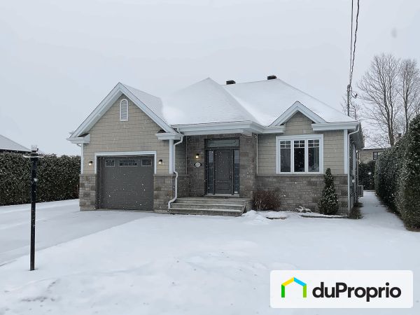 295 rue des Bruants, St-Germain-De-Grantham for sale