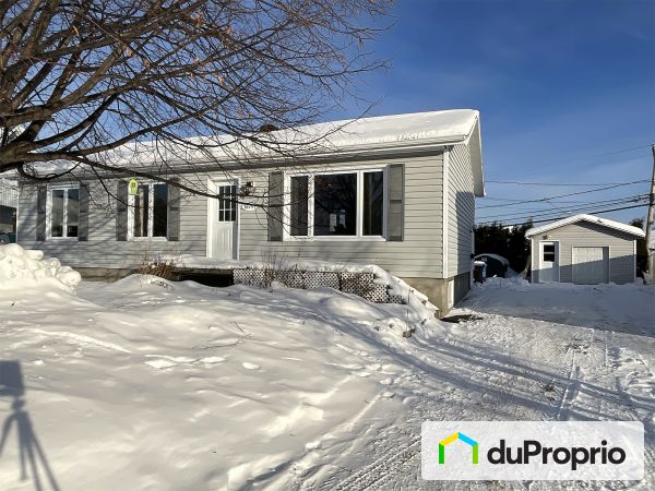 1679, rue Colette, Chicoutimi (Chicoutimi) à vendre