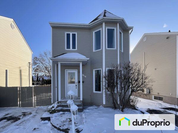 910 rue Caron, Granby for sale