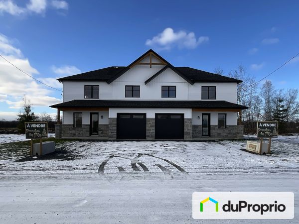 1595-1605 rue Bernier, Acton Vale for sale