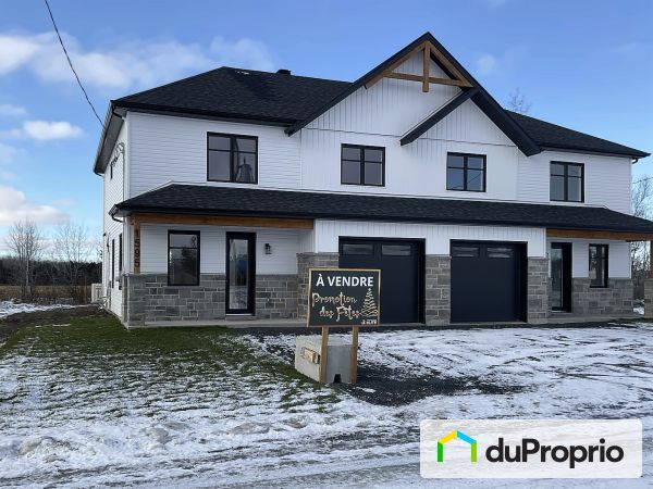 1595-1605, rue Bernier, Acton Vale à vendre