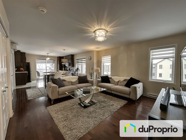 Apartment Living Room - C-56 rue Principale, Ste-Dorothée (Îles-Laval) for sale