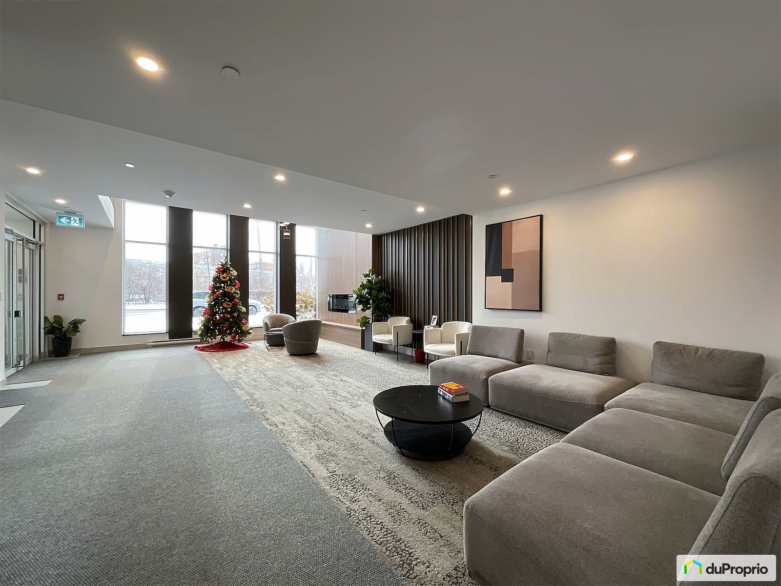 306 10 Avenue Donegani — photo 3