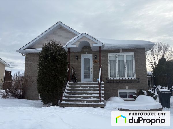 402, rue de Versailles, Alma à vendre