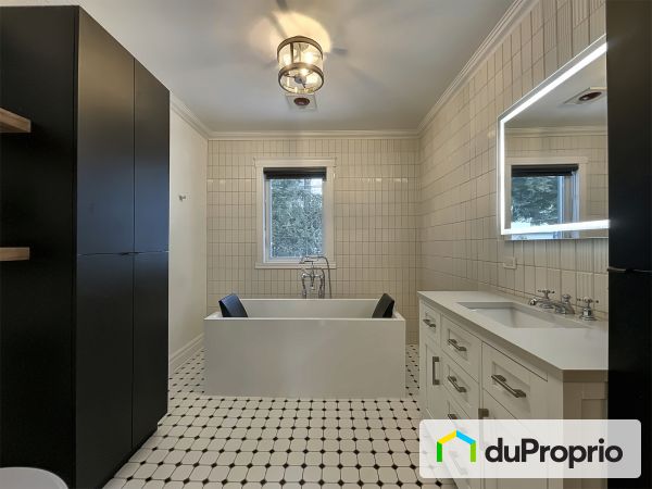 Bathroom - 429 rue Madeleine, St-Jérôme (St-Jérôme) for sale