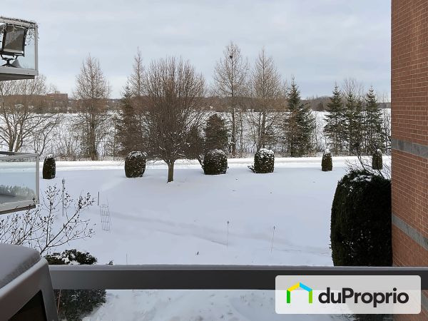 6-31, place du Lac, Granby à vendre