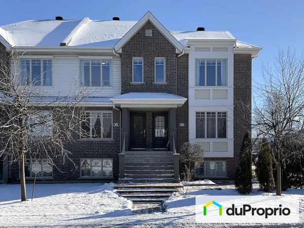 504, boulevard Vauquelin, Longueuil (St-Hubert) à vendre