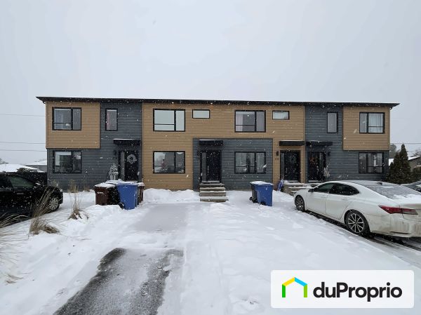 596 rue du Noisetier, Granby for sale