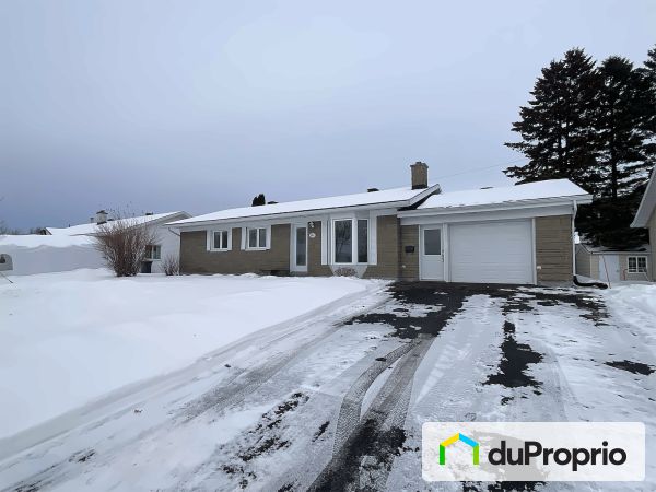 565, rue des Grandes Prairies, St-Romuald à vendre