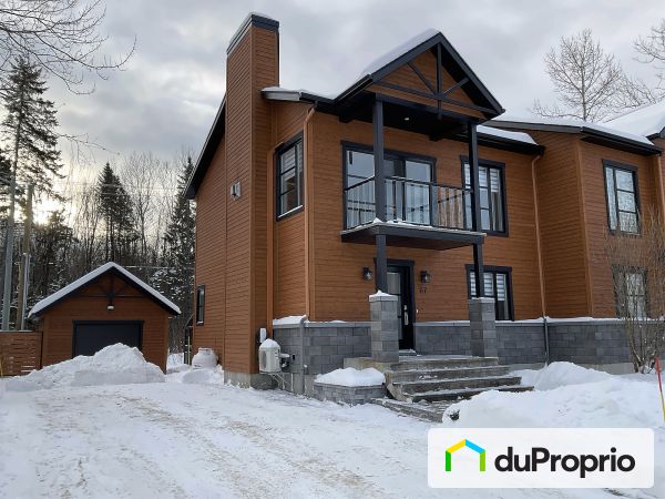 67, boulevard Bélanger, Beaupré à vendre
