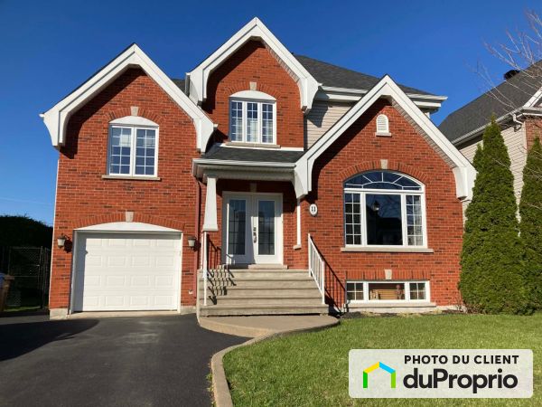 11, rue de l'Azalee, St-Constant à vendre