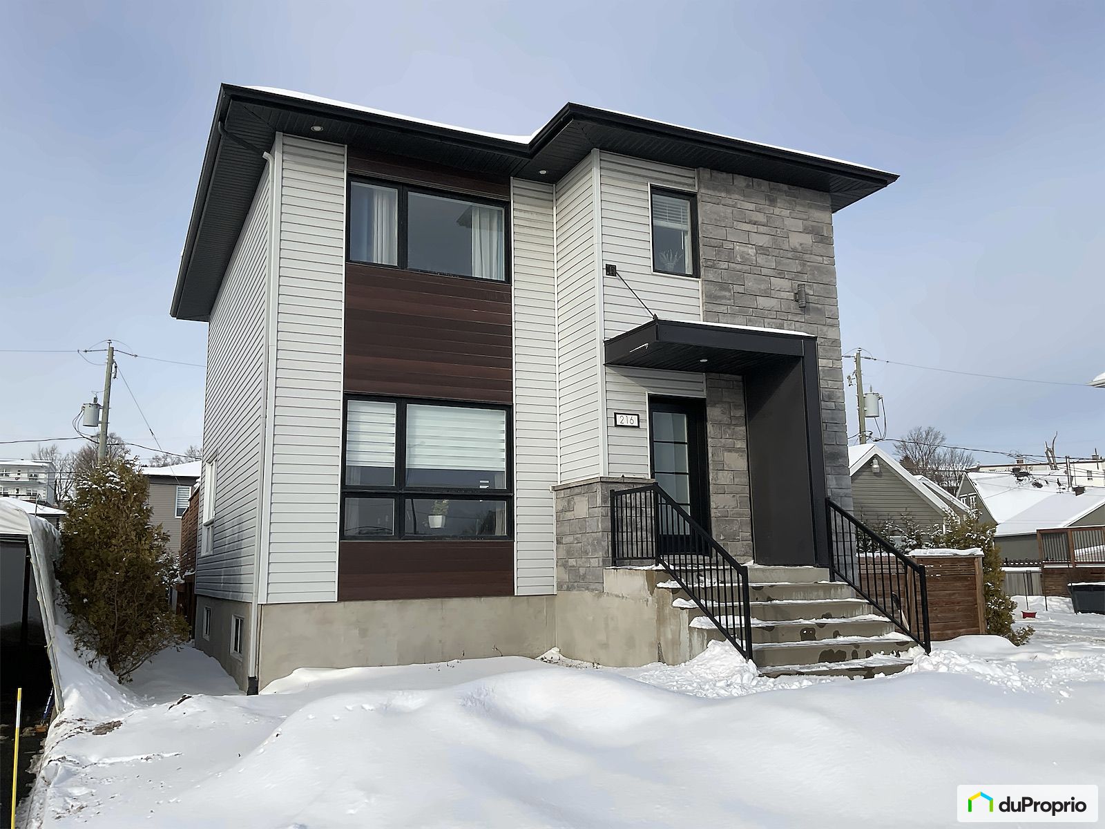 216 Rue Du Tricentenaire — photo 3