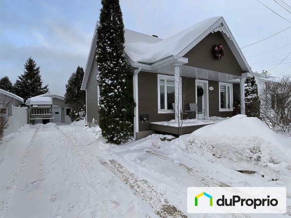 615, rue Martin, Hébertville à vendre