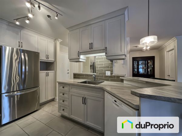 101-72, boulevard des Hauts-Bois, Ste-Julie à vendre